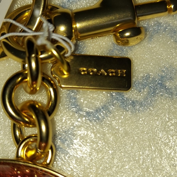 Signature Coach C Keychain - Picture 3 of 11